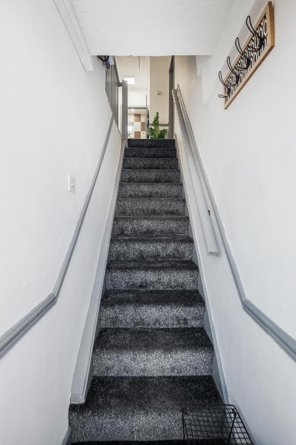 Heathrow 2-Bedroom Maisonette With Parking West Drayton  Εξωτερικό φωτογραφία